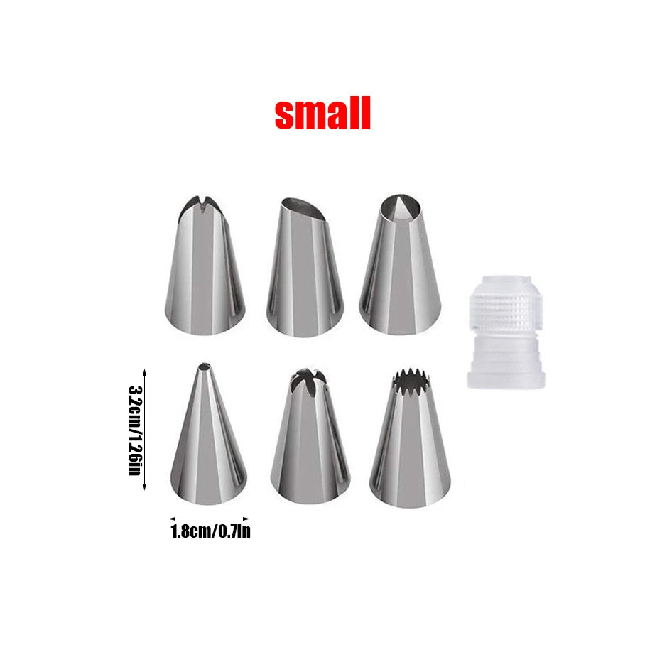 Petites douilles pour poche à douille, idéales pour les décorations fines en pâtisserie.